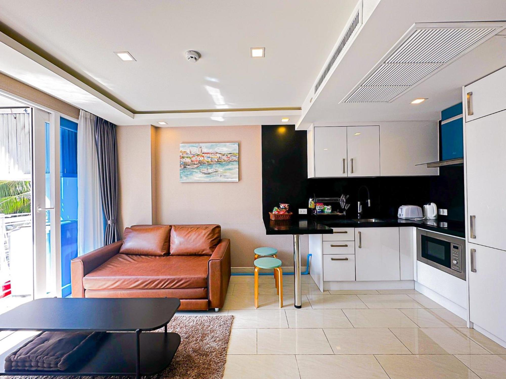 Grand Avenue Suites X Monthstayz Thailand Pattaya Εξωτερικό φωτογραφία